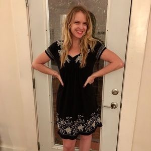 JW Los Angeles Mexican embroidered dress